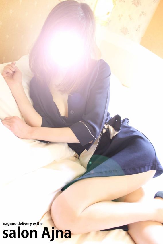 橘 ほのみ(salon Ajna)