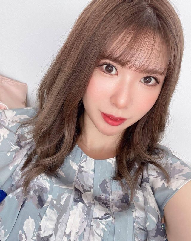 吉木れな☆☆絶対的スペシャリスト(Revolution)