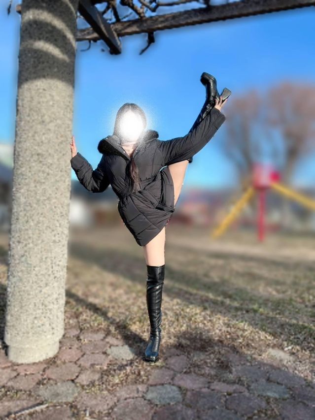 ちか☆舐めテク最強淫乱美女♪（Revolution）