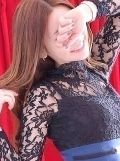 白鳥あきな(ROOKIE)