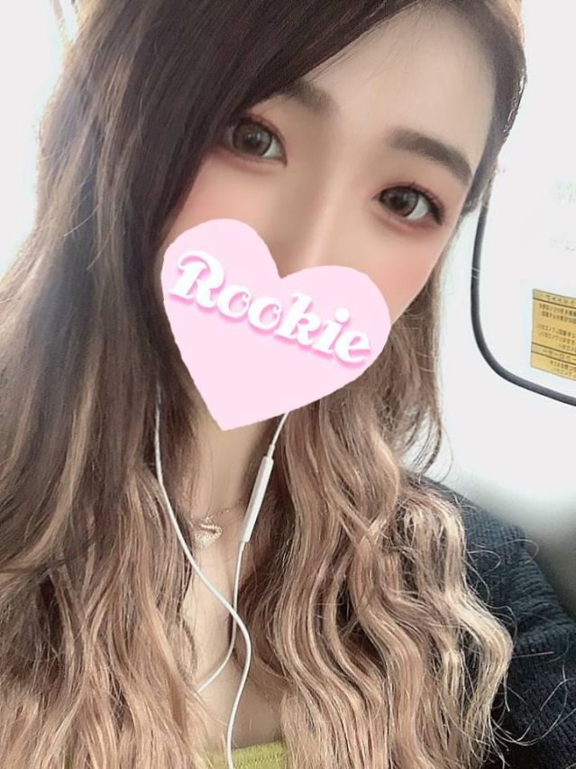 えみな（ROOKIE）