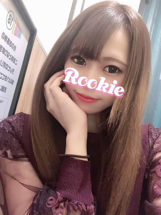 ちはる☆色白美脚の綺麗系美女(ROOKIE)