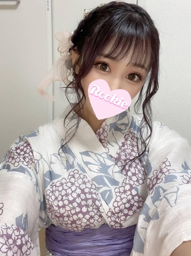 かぐや☆モデル級完璧エロボディ（ROOKIE）