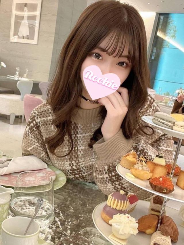 ろん☆感度抜群の完全美少女（ROOKIE）