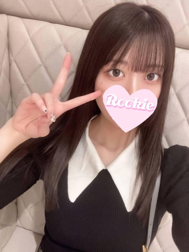 ゆりあ(ROOKIE)