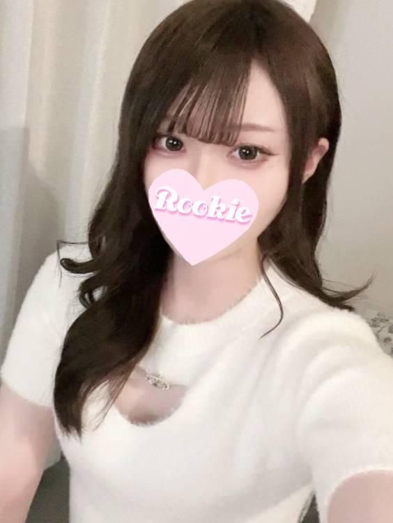 りりな（ROOKIE）