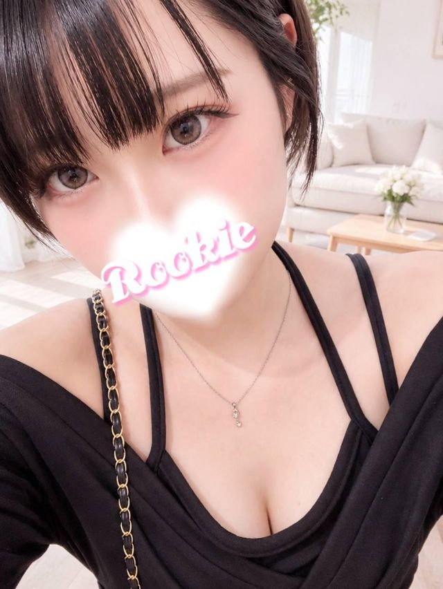 ひなみ(ROOKIE)