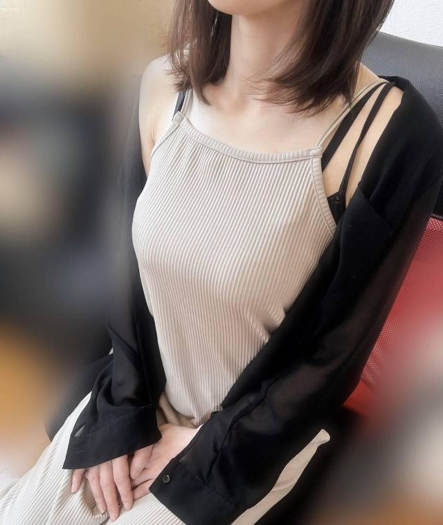 ちづる★色白スレンダー&美巨乳（長岡人妻市）