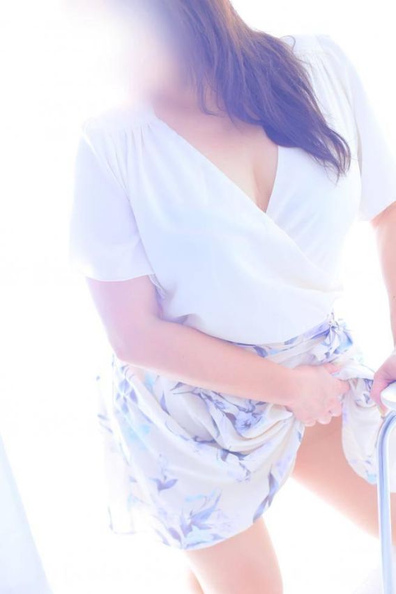 葉月(はづき)（秘め妻ラボ）