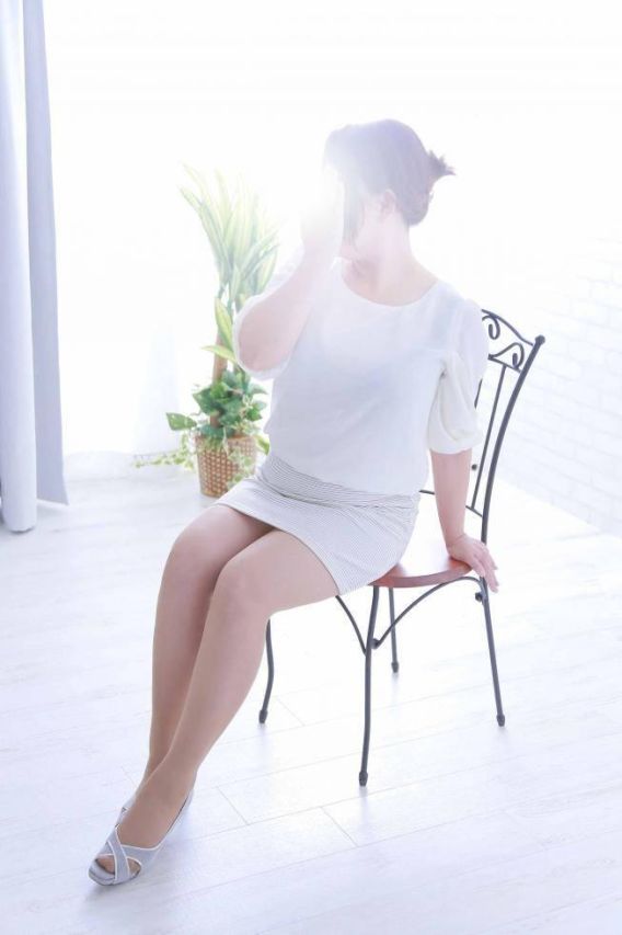 愛弓(あいみ)（秘め妻ラボ）