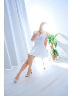 和葉(かずは)（秘め妻ラボ）