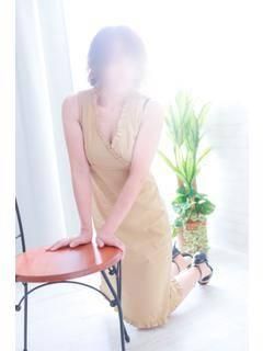 莉々子(りりこ)（秘め妻ラボ）