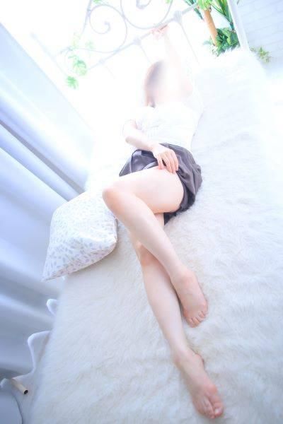 菜々(なな)（秘め妻ラボ）