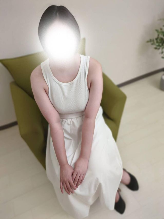 真白(ましろ)（秘め妻ラボ）