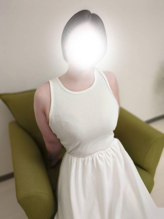 真白(ましろ)（秘め妻ラボ）