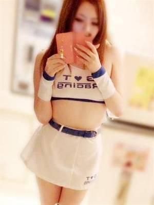 新人せり（コスプレ専門店　BLUE MOON）