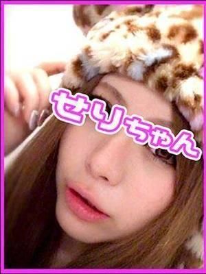 新人せり（コスプレ専門店　BLUE MOON）