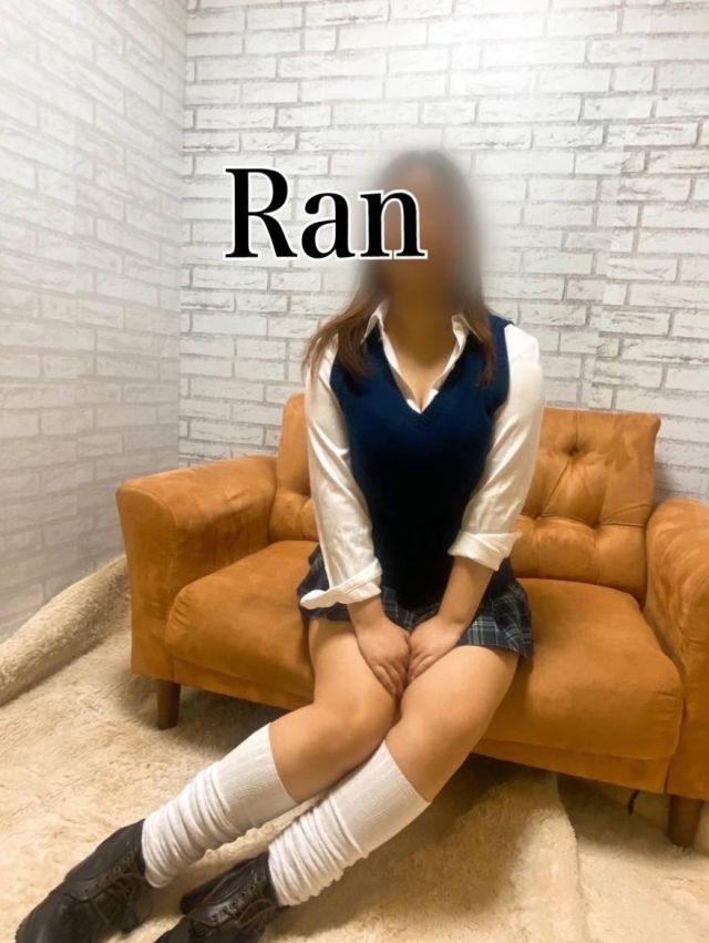 新人#らん（コスプレ専門店　BLUE MOON）