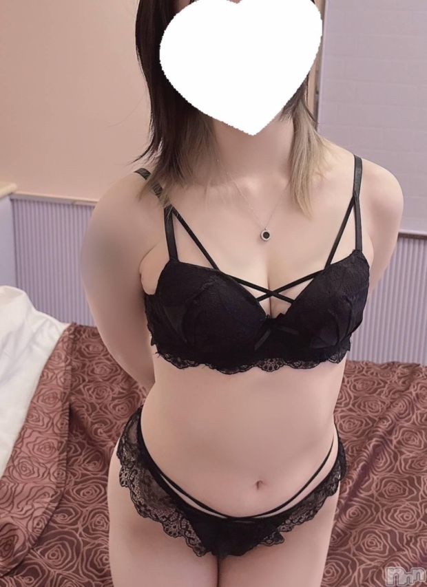 小悪魔女子☆みう（コスプレ専門店　BLUE MOON）