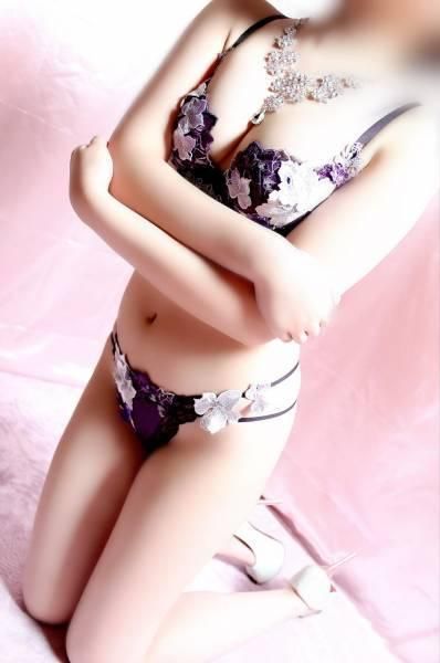 かえで☆人気爆発(らぶらぶ 地域密着!!地元新潟女性と会える店)