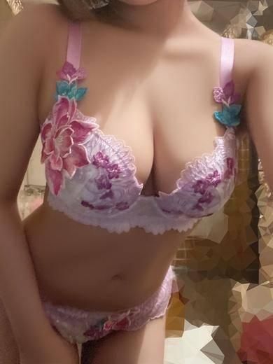 桃木乃ろぜ（RICHARD（リシャール））