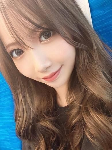 成美ゆら（RICHARD（リシャール））