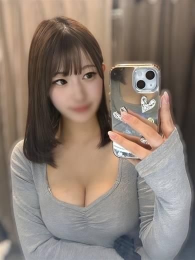 仁美なな（RICHARD（リシャール））