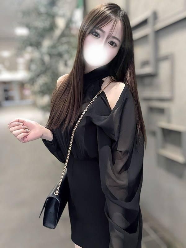 梓紗ななみ（RICHARD（リシャール））