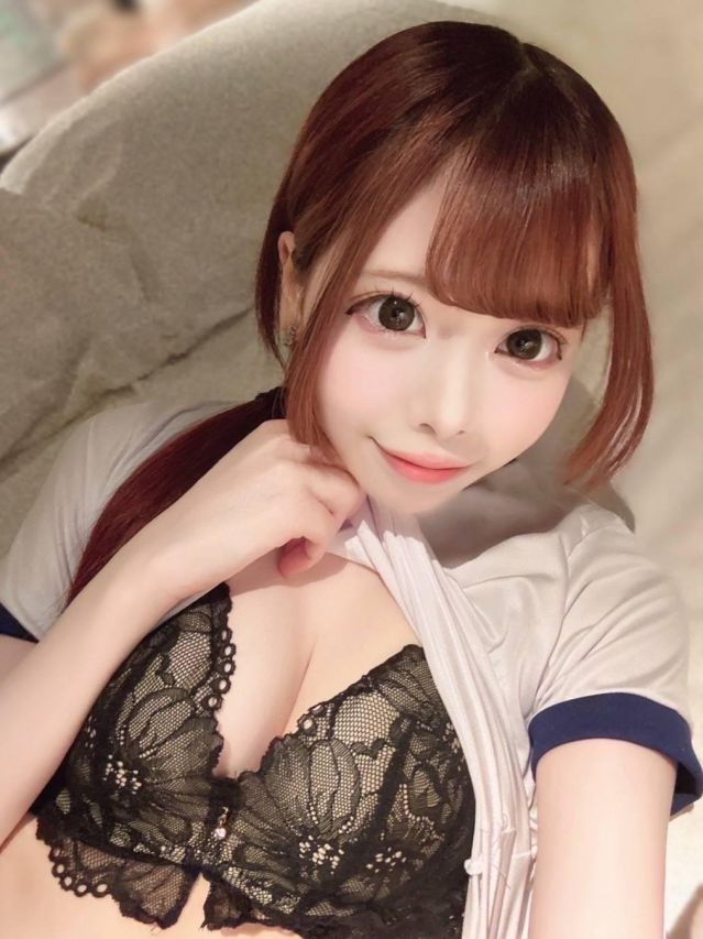 白雪りあら(RICHARD(リシャール))