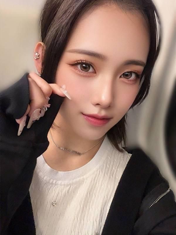 華咲ねね(RICHARD(リシャール))