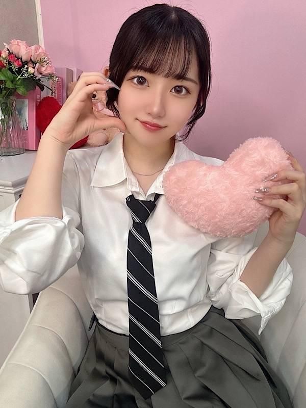 友美ふうな(RICHARD(リシャール))