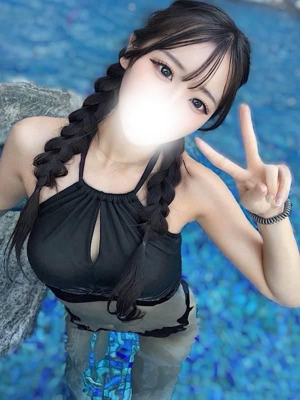 江美りりな(RICHARD(リシャール))