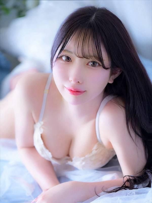 汐花めるる(RICHARD(リシャール))