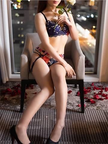 しおん（山梨デリヘル　絆　甲府店）