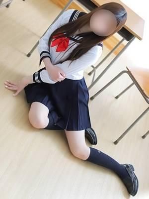 もも（LOVE CLOVER）