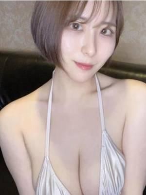 まゆ（BARUBORA）