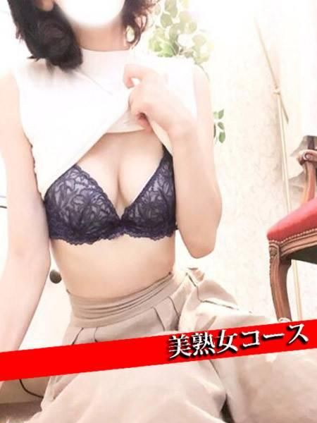 新人ともえ（甲府人妻隊）