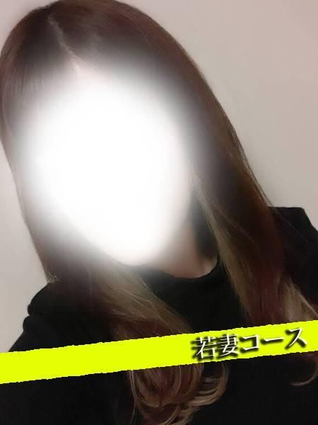 新人えいみ（甲府人妻隊）