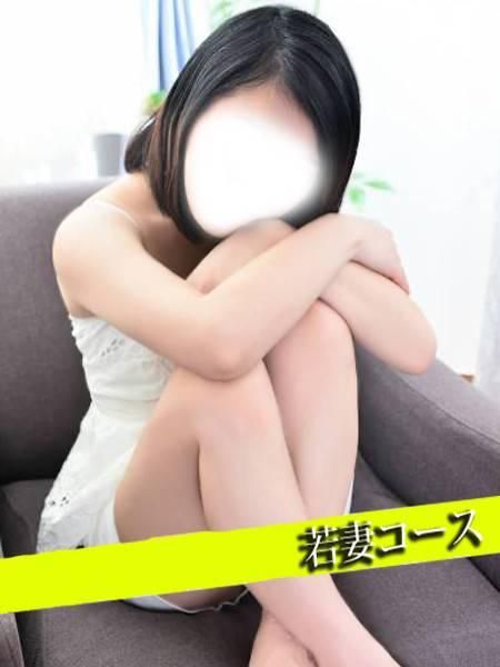 新人らら（甲府人妻隊）