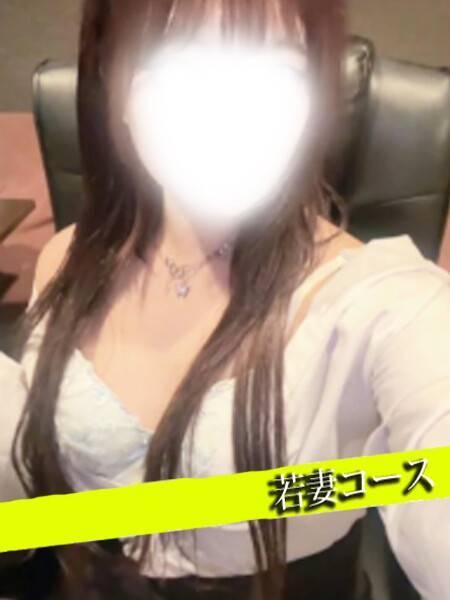 なな（甲府人妻隊）