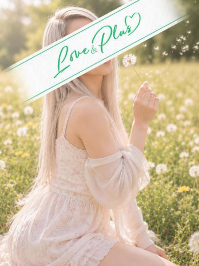 れな（LOVE&PLUS）