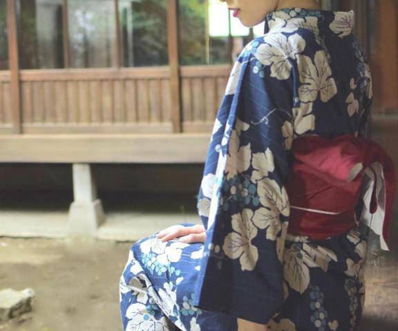 好きな浴衣の色は？