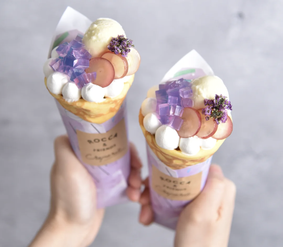 今日は、クレープの日変わった味があると言えば何味？