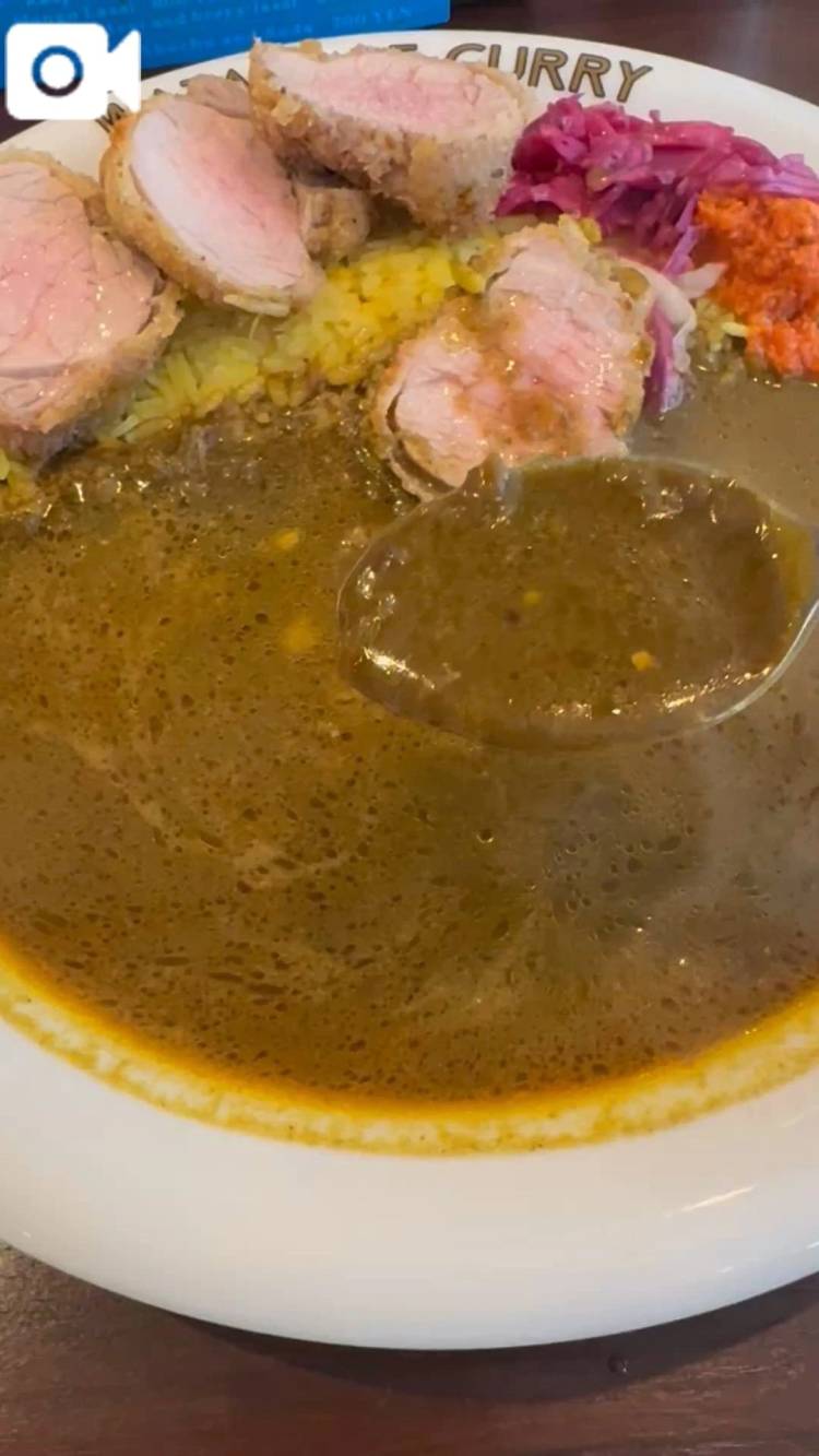 サラサラのカレー食べました🍛