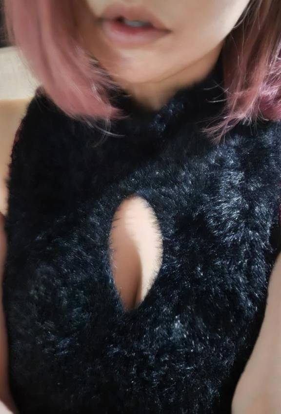 ゆり【完璧すぎる爆乳BODY♡】