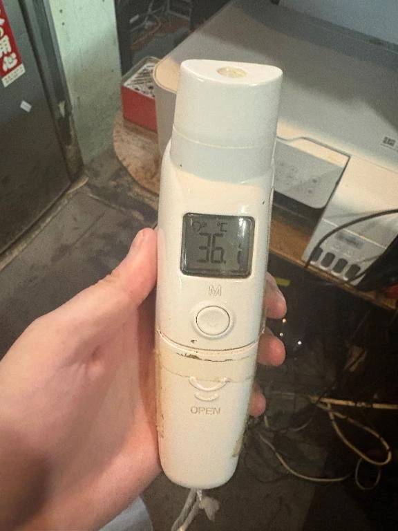 本日出勤してます！