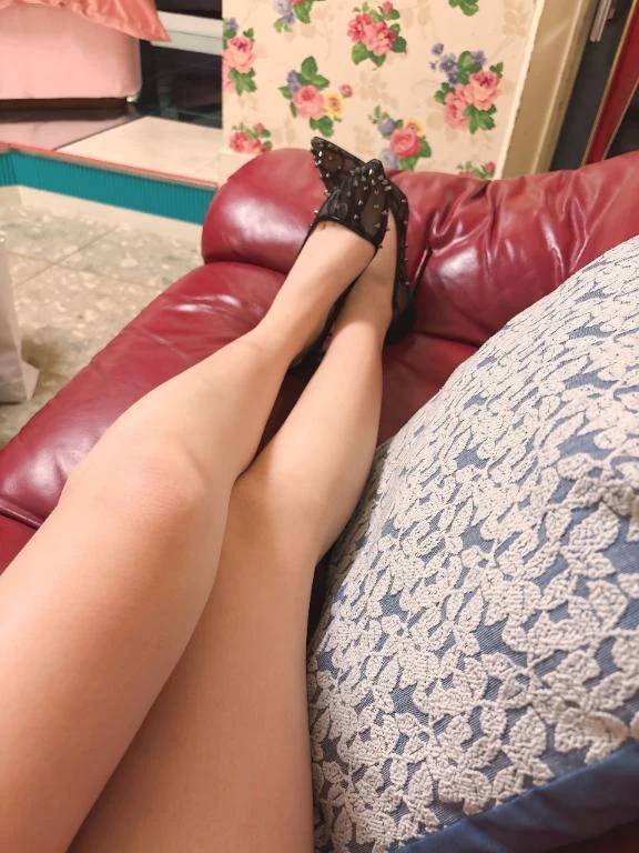 タバコは吸いませんがち〇ぽは吸います