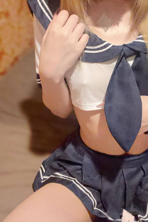 明日も出勤します♥( . .)"