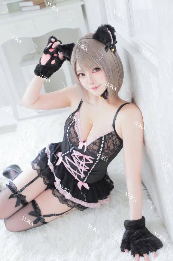 本日も🐈⬛🎀