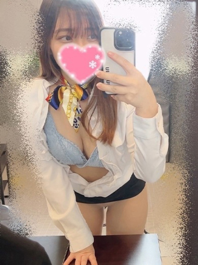 ゆん【ロリカワ巨乳っ娘♡】